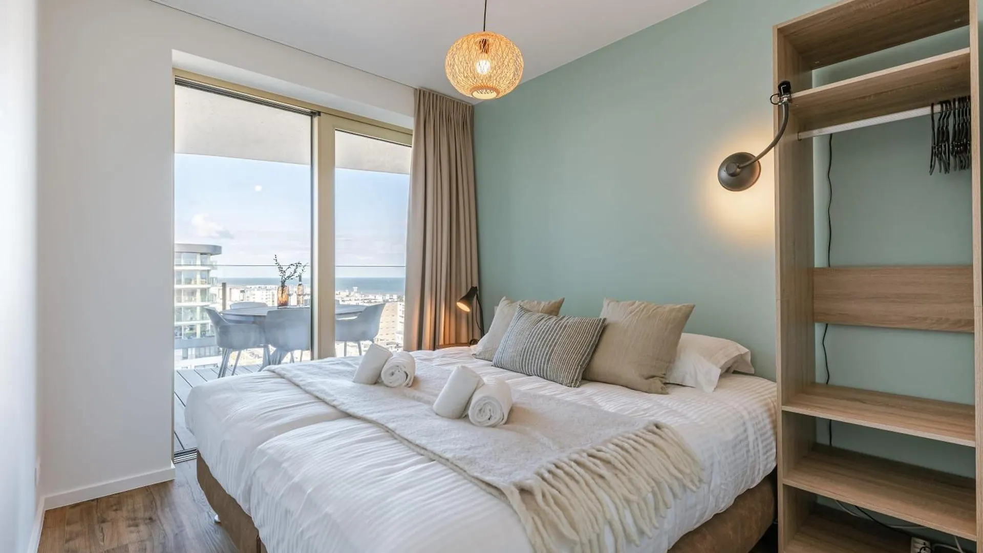 Huswell - Spacious Apartment With Huge Terrace With Sea View Ostend 0*,  Belgium