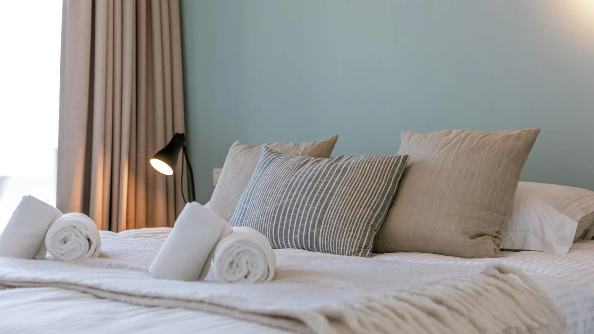 Huswell - Spacious Apartment With Huge Terrace With Sea View Ostend