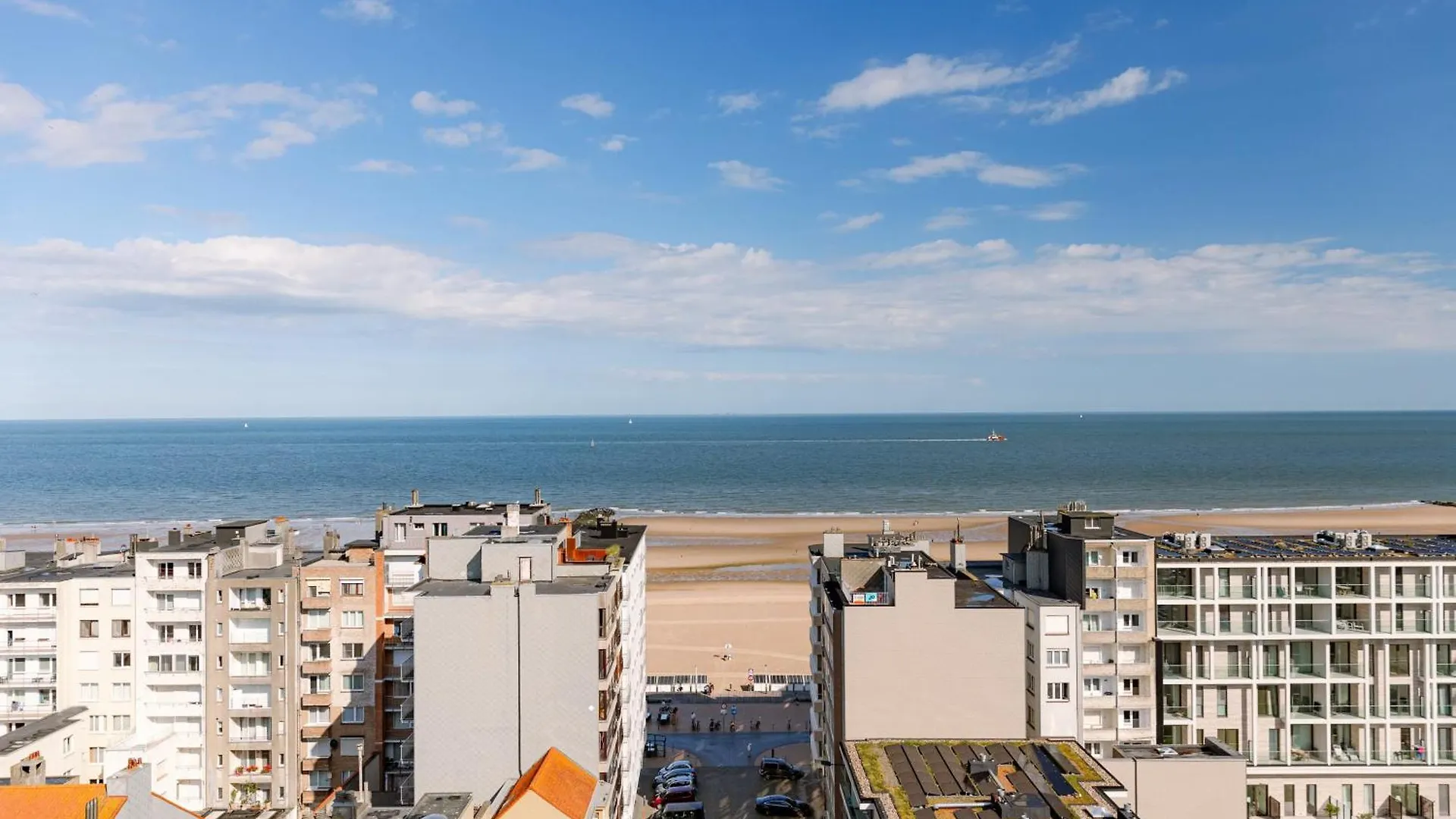 Huswell - Spacious Apartment With Huge Terrace With Sea View Ostend