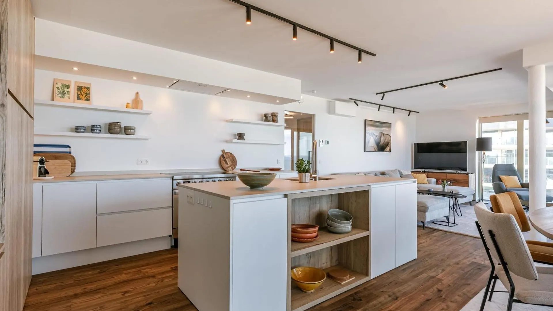 Huswell - Spacious Apartment With Huge Terrace With Sea View Ostend