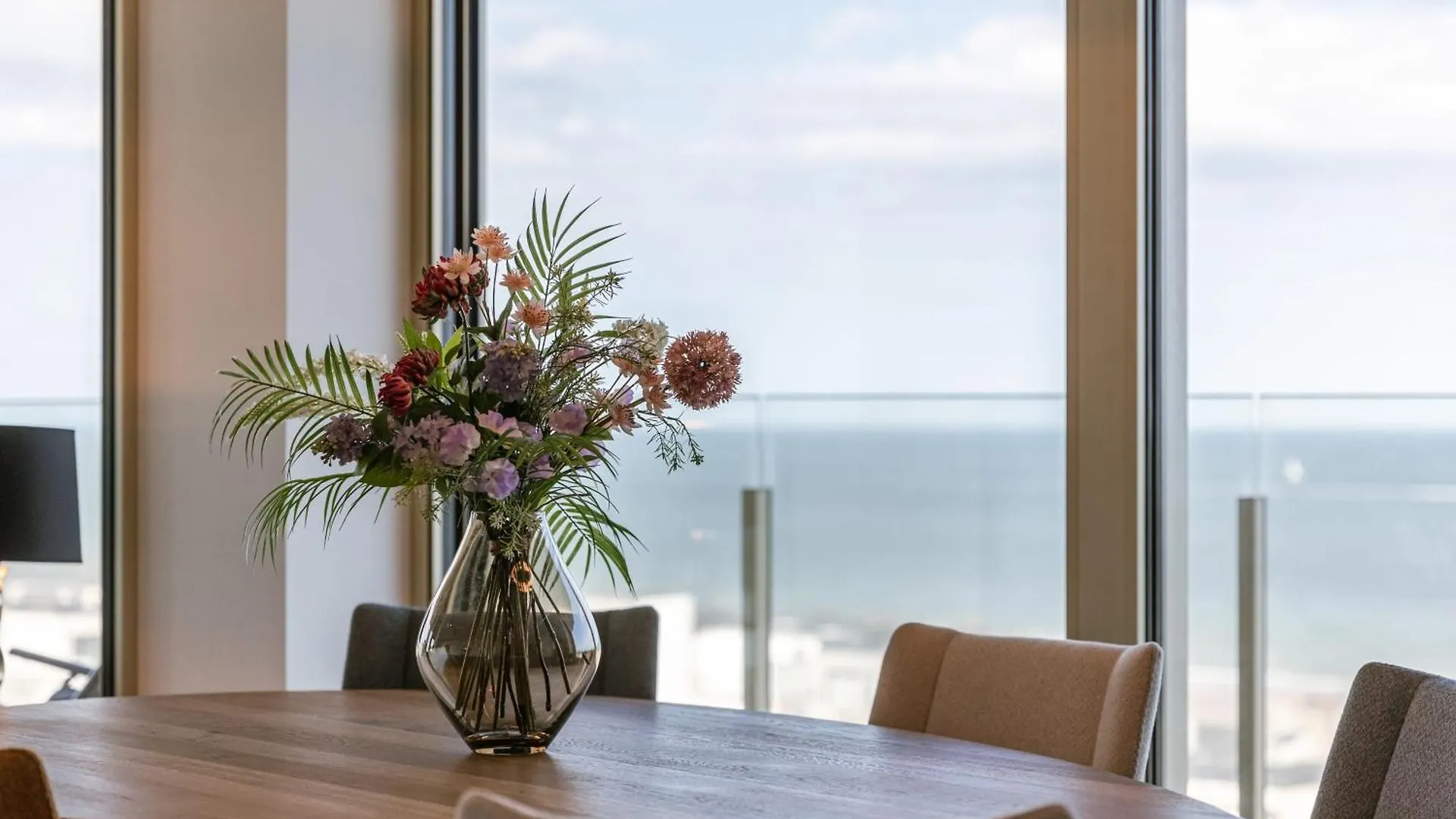 Huswell - Spacious Apartment With Huge Terrace With Sea View Ostend