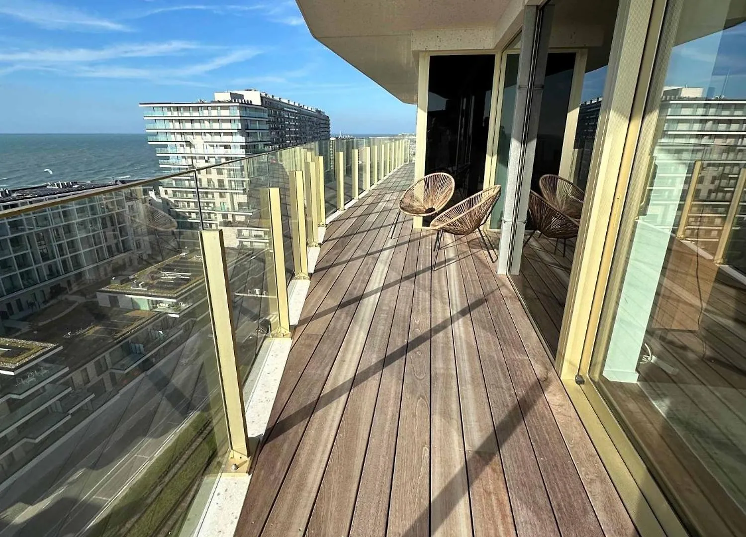 Huswell - Spacious Apartment With Huge Terrace With Sea View Ostend Belgium