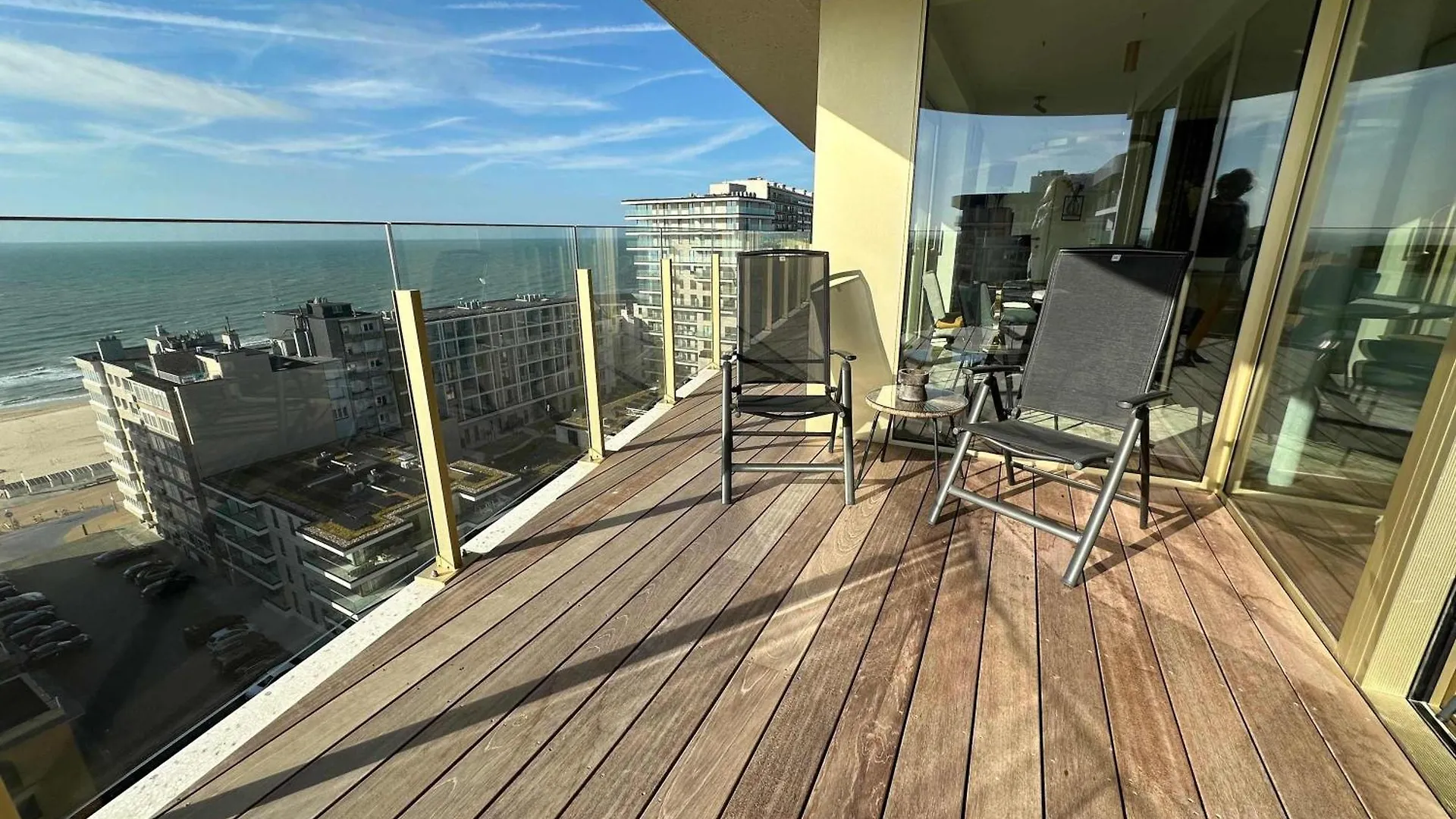 Huswell - Spacious Apartment With Huge Terrace With Sea View Ostend